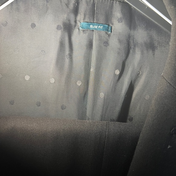 Perry Ellis Black Slim Fit Suite size 38R / pants 33x32 - Picture 3 of 6